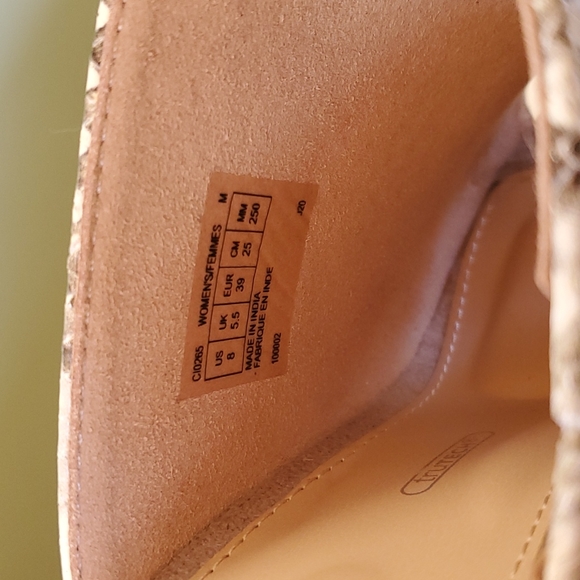 Rockport Amara slides - Picture 8 of 10